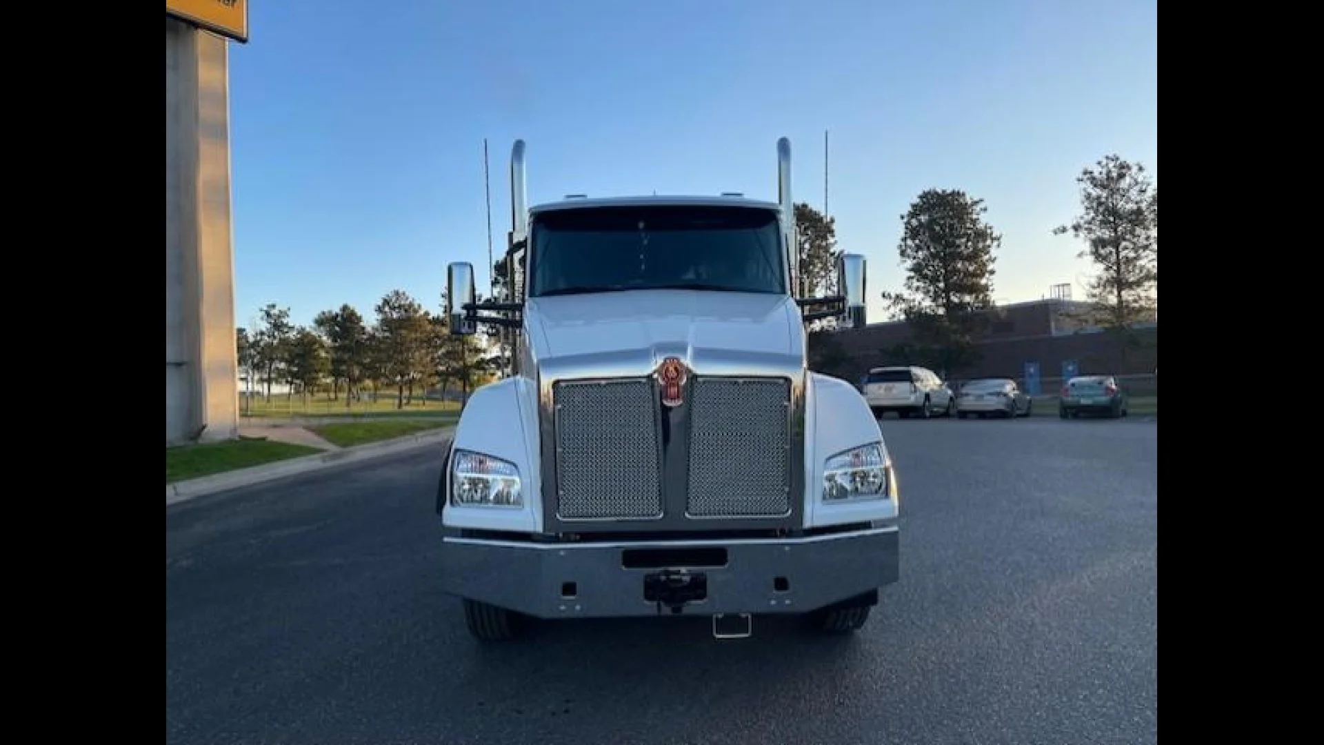 2026 Kenworth T880 in Bismarck — photo 7