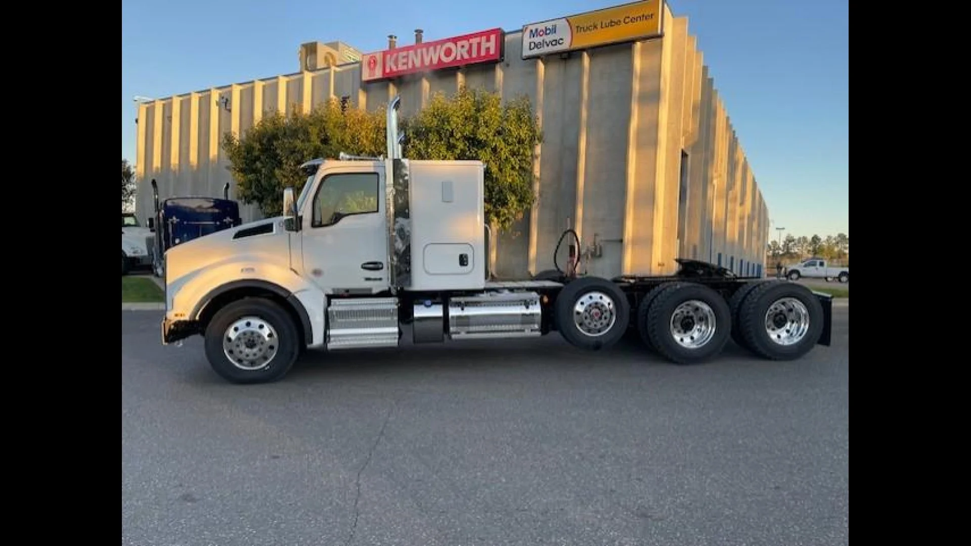 2026 Kenworth T880 in Bismarck