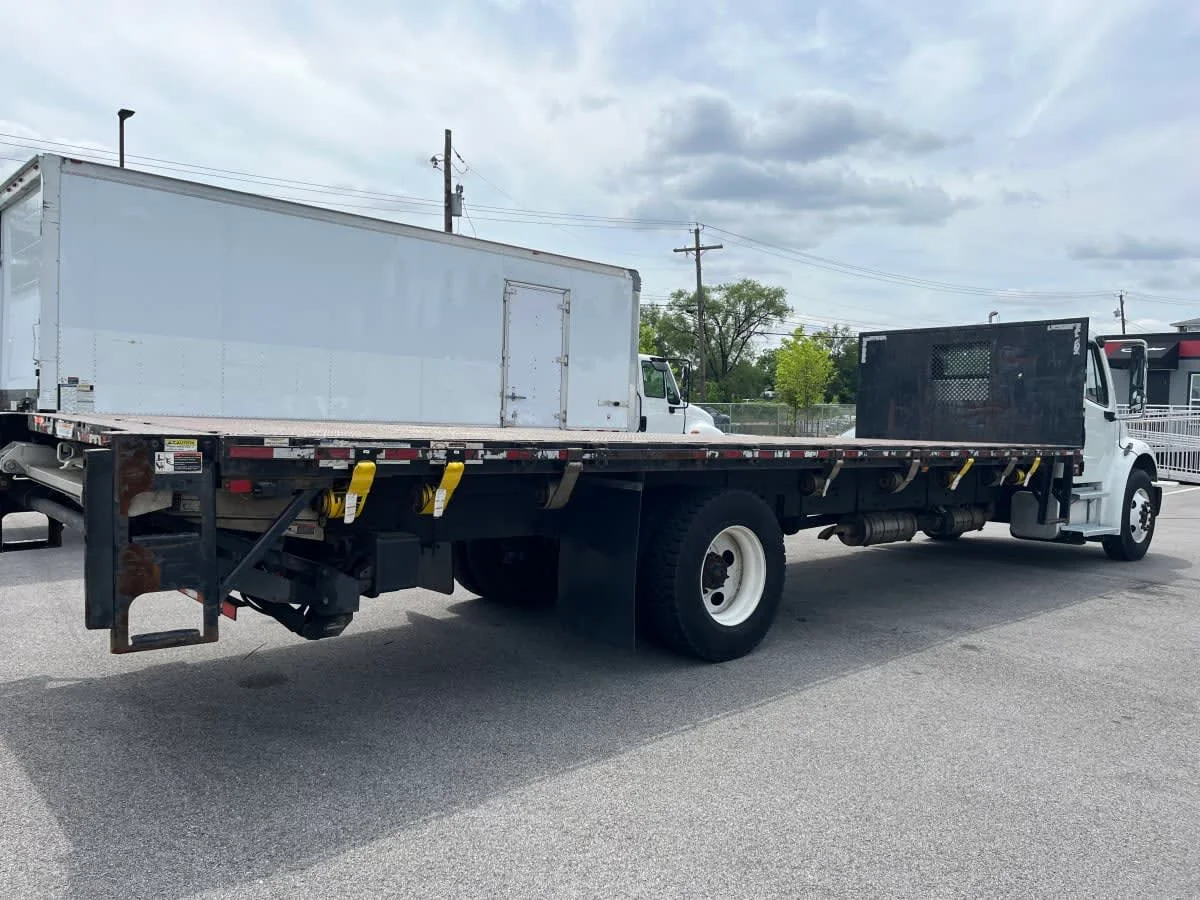 2014 Freightliner M2 106 in Beltsville, MD — photo 4