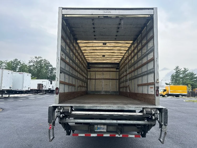 2020 Freightliner eM2 in Cranbury, NJ — photo 8