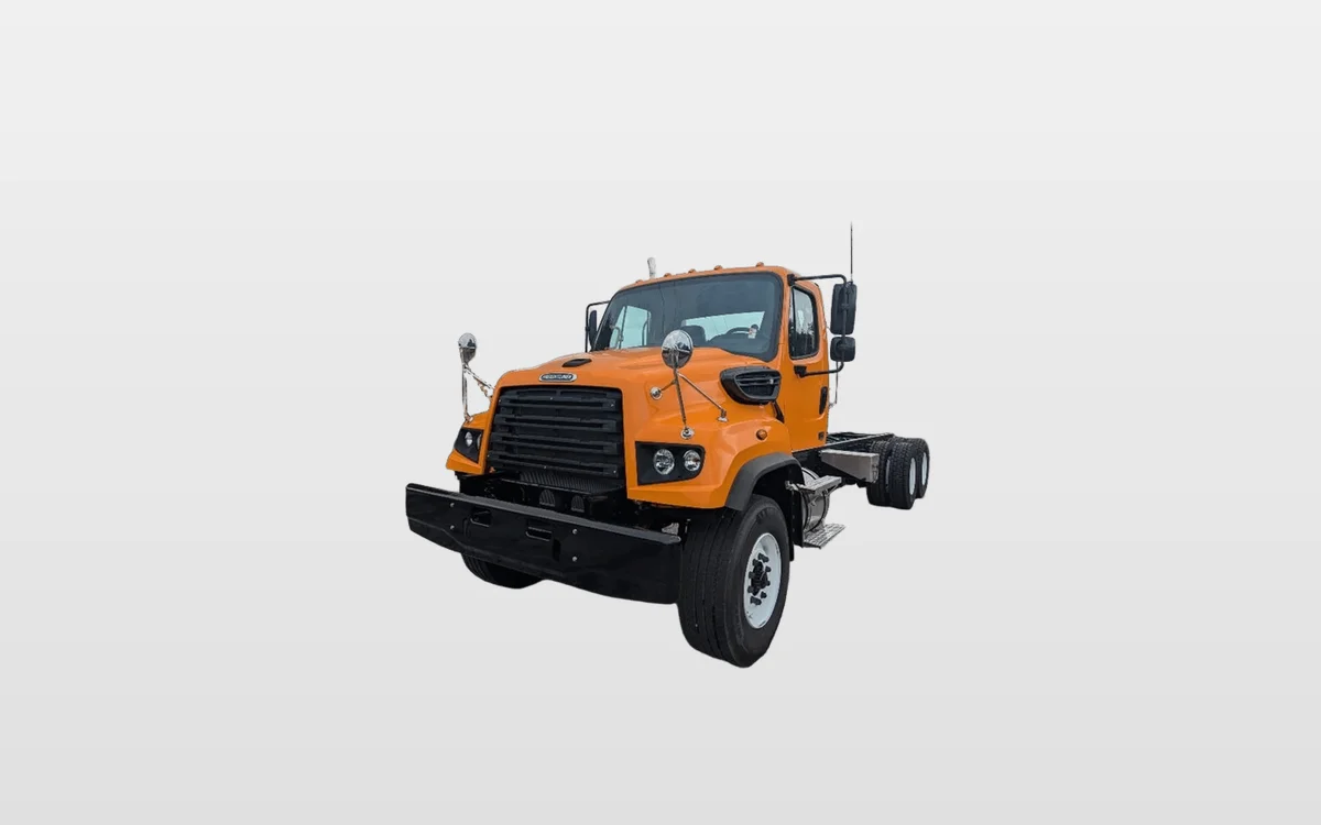 2025 Freightliner 114SD - image 1