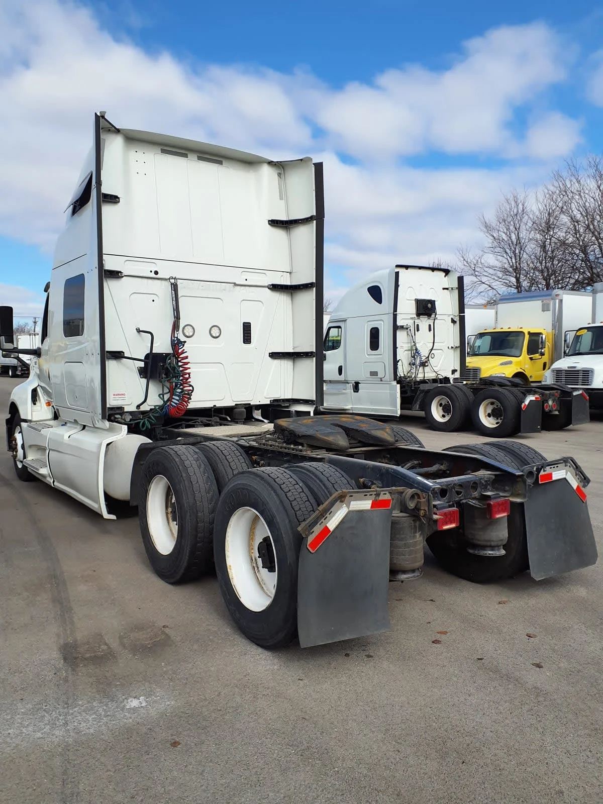 2020 International LT in Bolingbrook, IL — photo 6