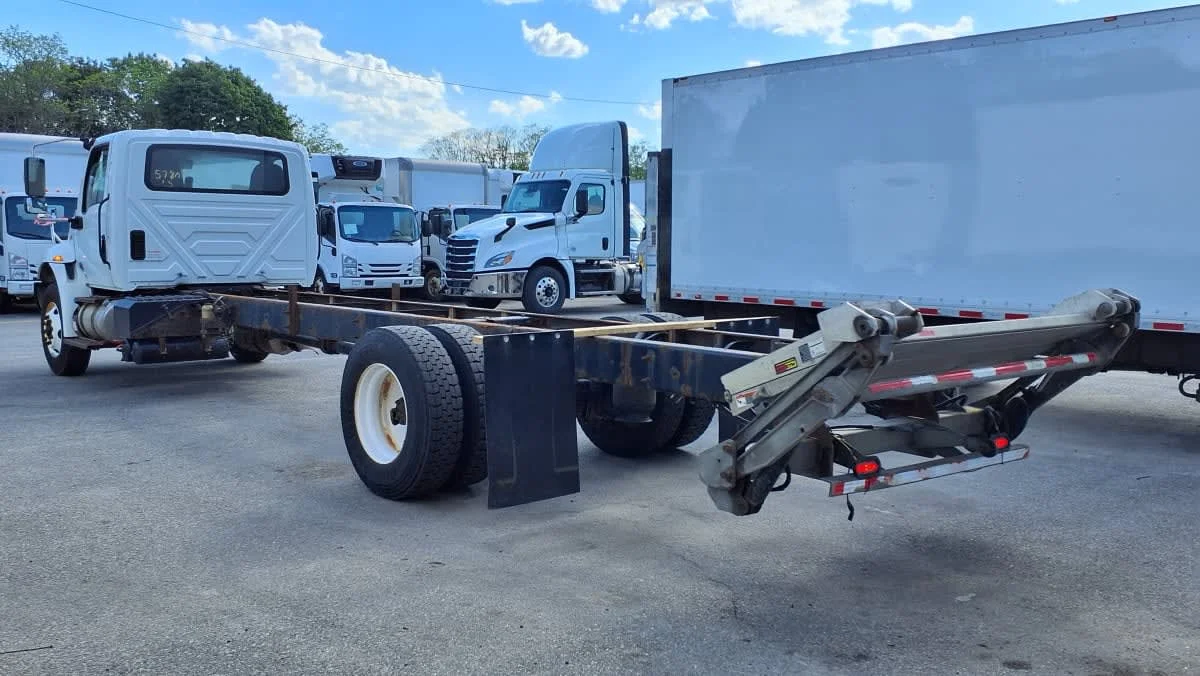 2020 International MV in Salisbury, MA — photo 6