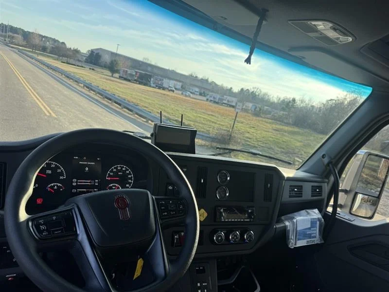 2026 Kenworth in Jackson, MS — photo 3