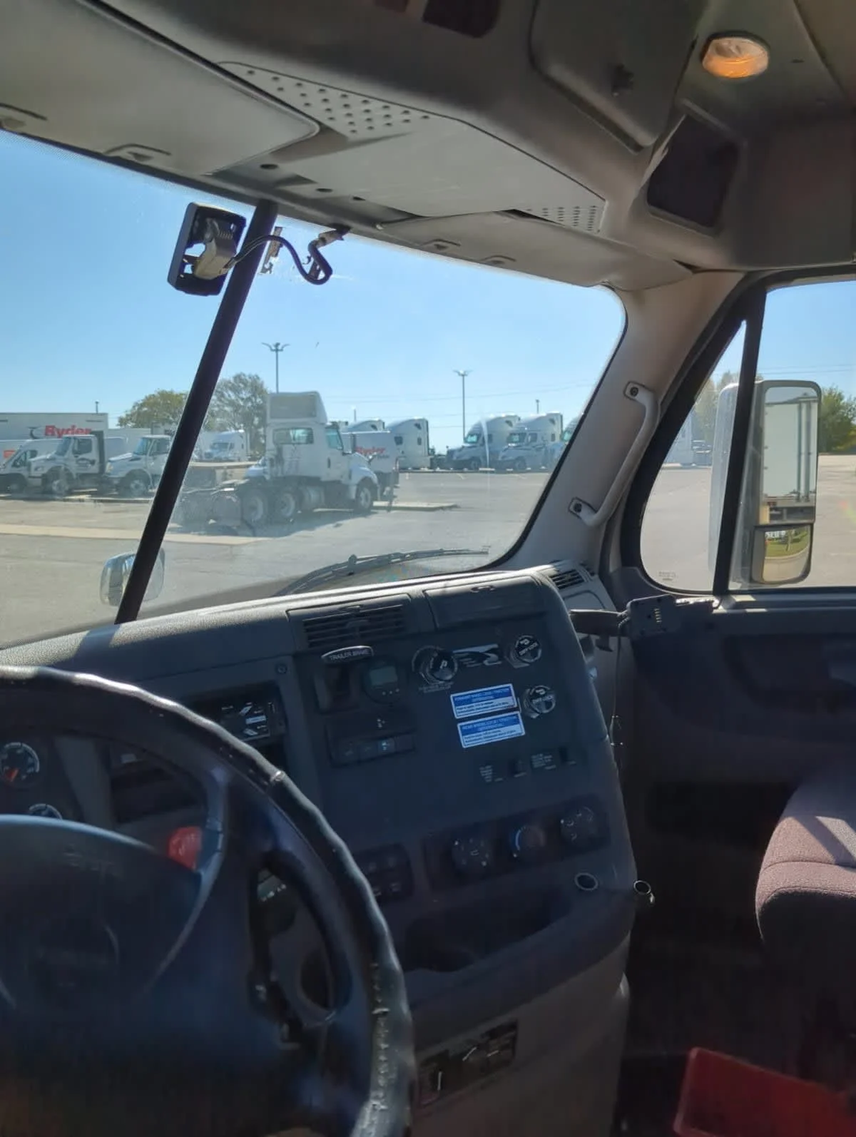 2019 Freightliner Cascadia in Altoona, IA — photo 7