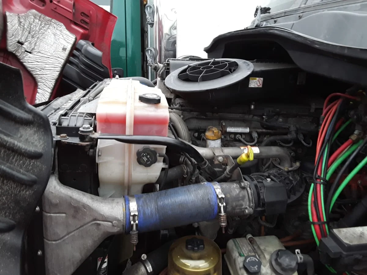 2020 Freightliner Cascadia in Bolingbrook, IL — photo 8