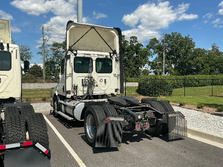 2020 Freightliner Cascadia in Atlanta (Forest Park), GA — photo 5