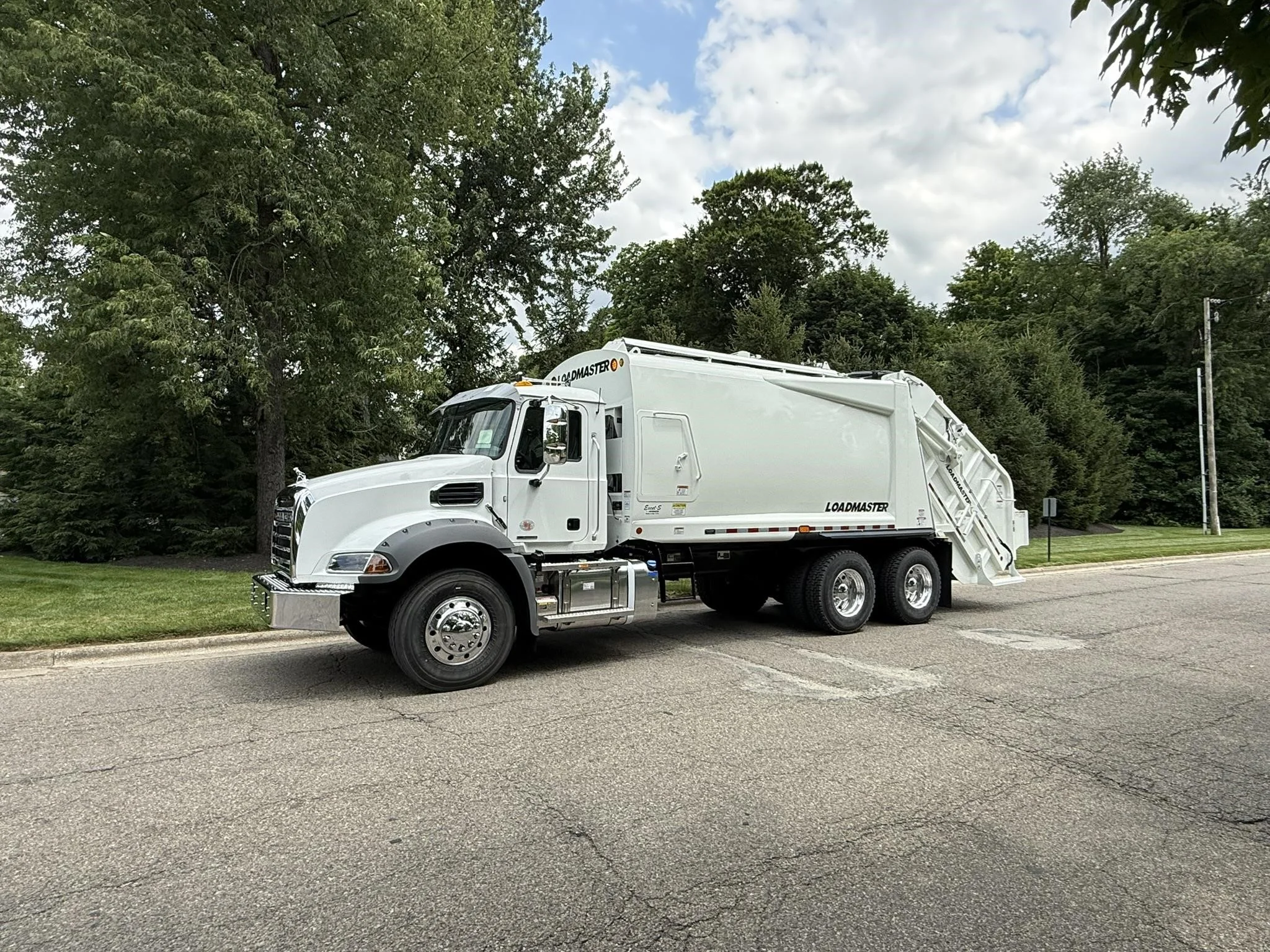 2026 Mack in Findlay, OH — photo 2