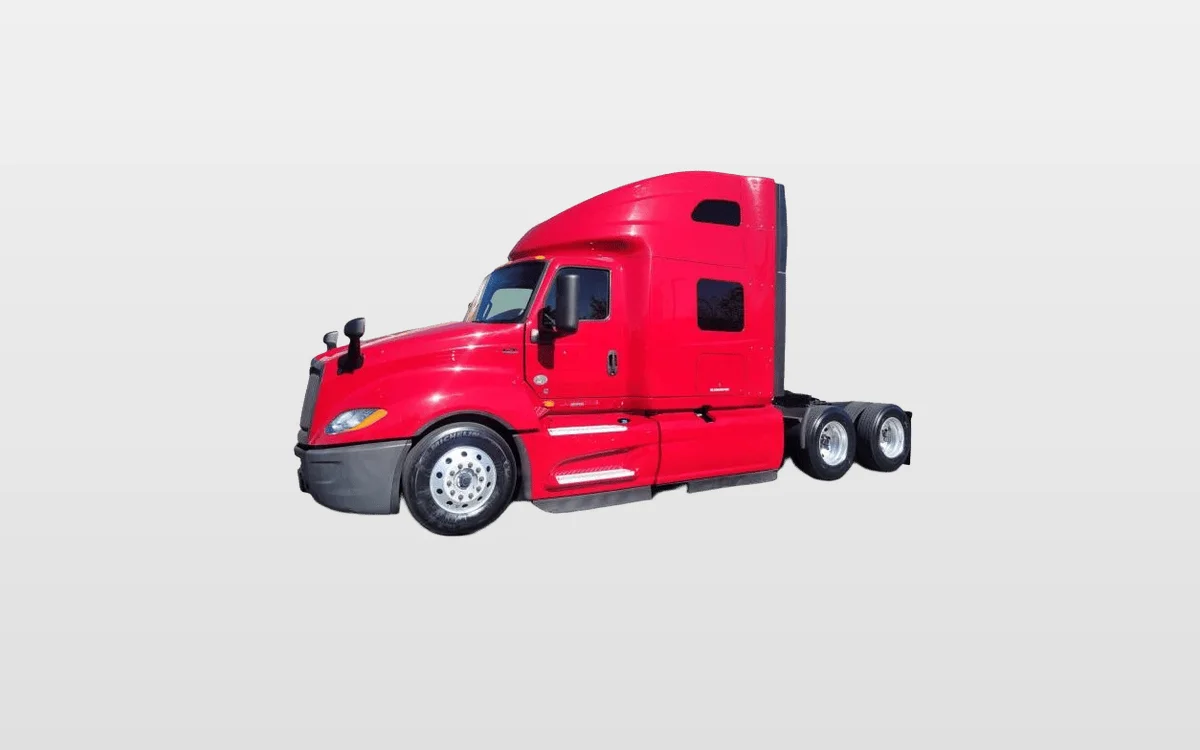 2022 International LT - image 1