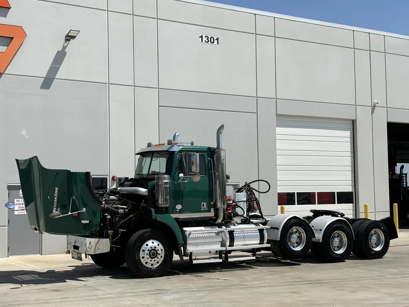 2015 Western Star 4900 in Hutchins, TX — photo 10