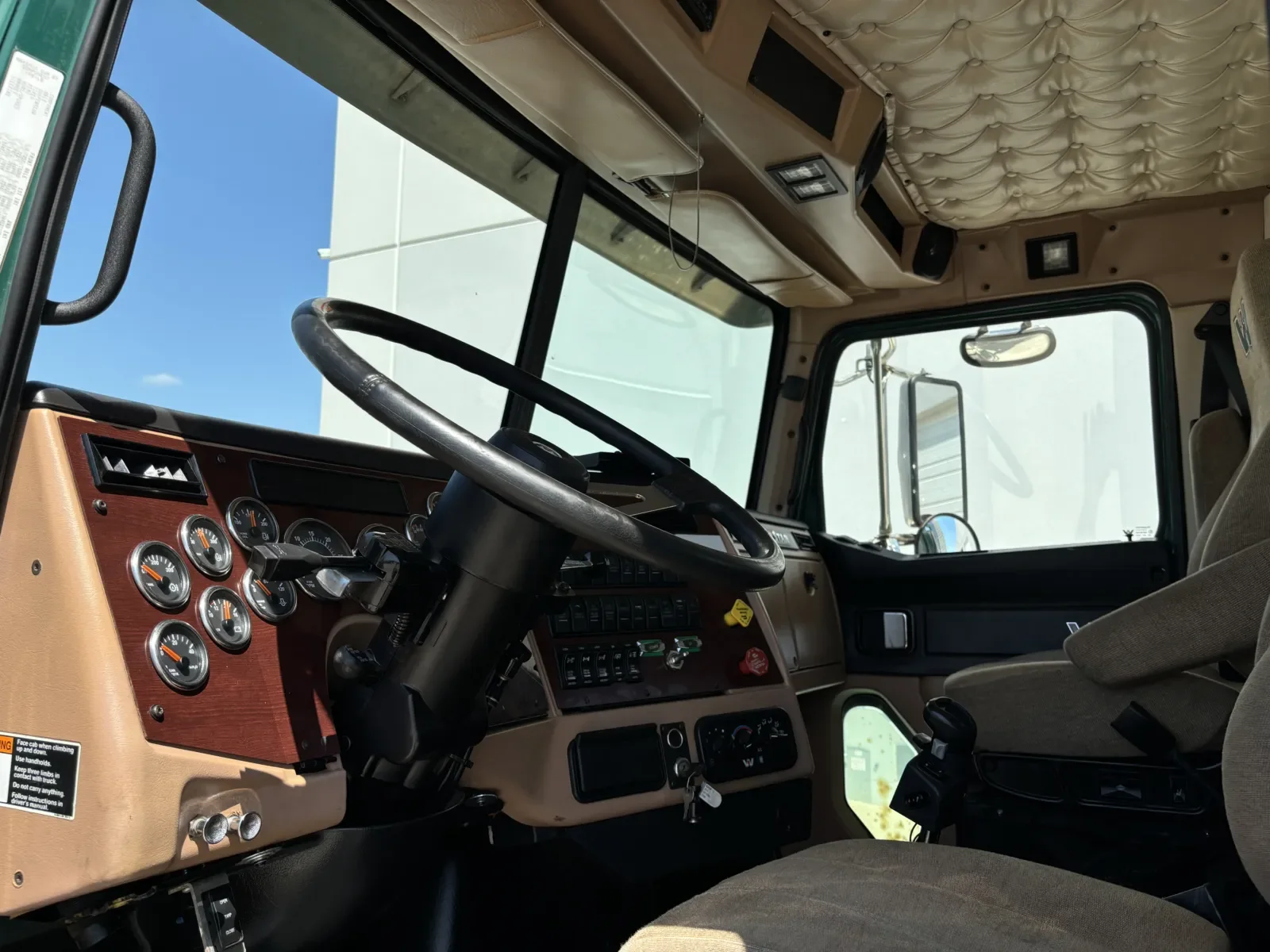 2015 Western Star 4900 in Hutchins, TX — photo 15