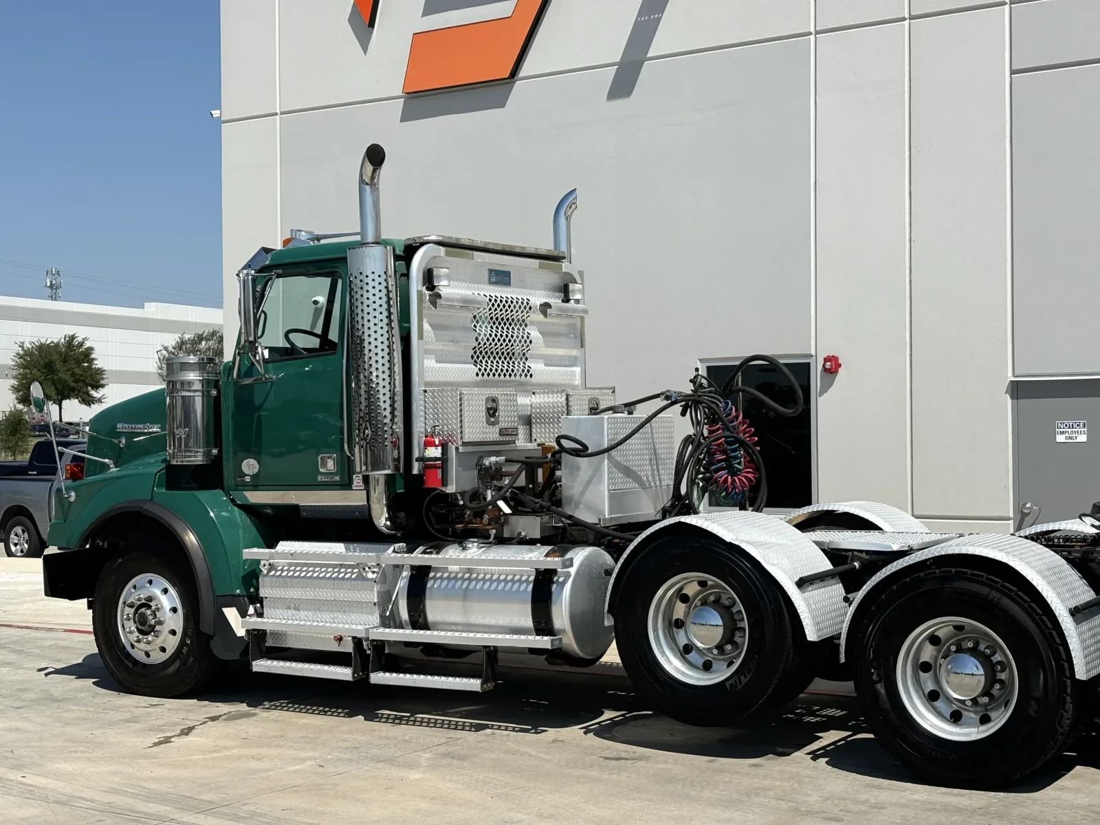 2015 Western Star 4900 in Hutchins, TX — photo 8