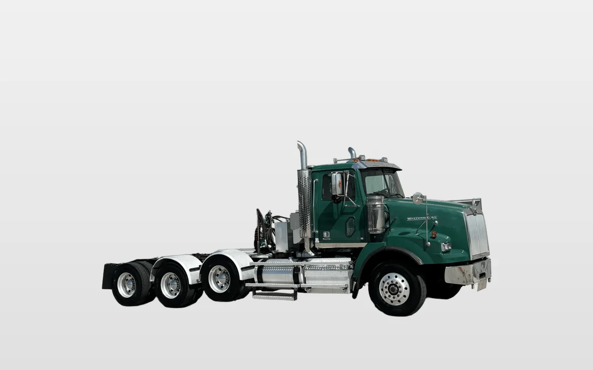 2015 Western Star 4900 - image 1