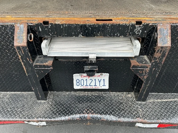 2016 Freightliner M2 106 - image 10