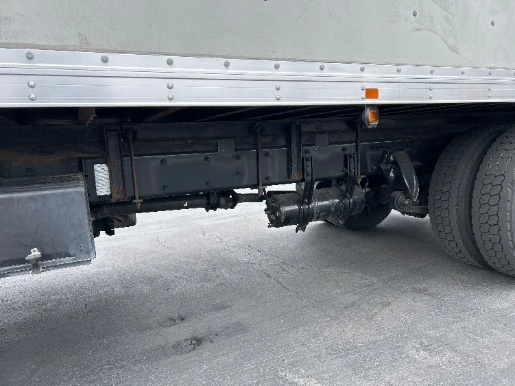 2016 Freightliner M2 106 - image 5