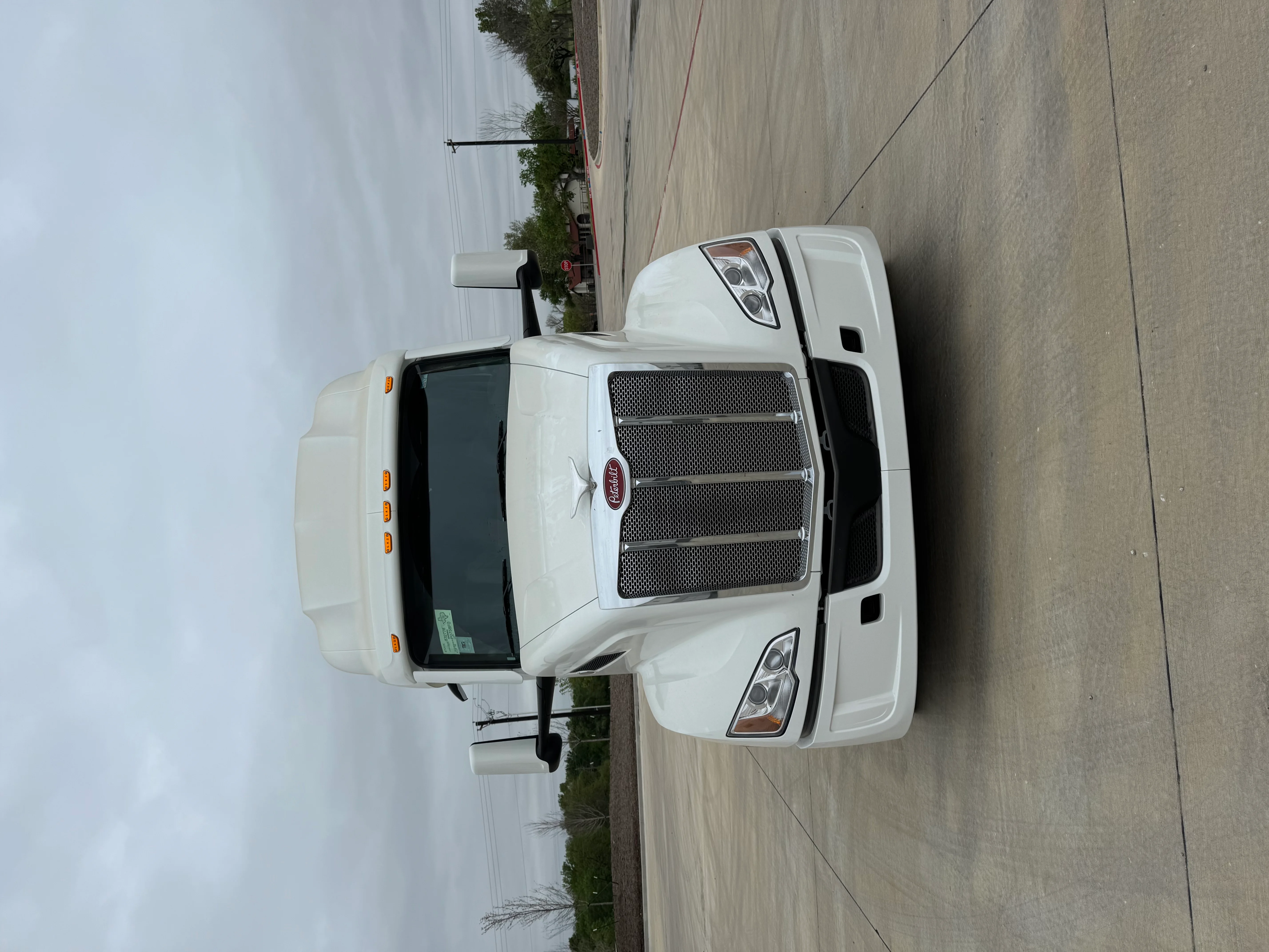 2027 Peterbilt 579 in Dayton, OH — photo 8
