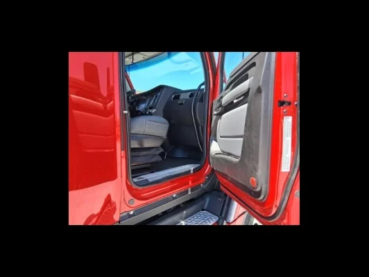 2027 Kenworth T680 in El Paso, TX — photo 20