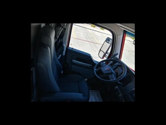 2027 Kenworth T680 in El Paso, TX — photo 23