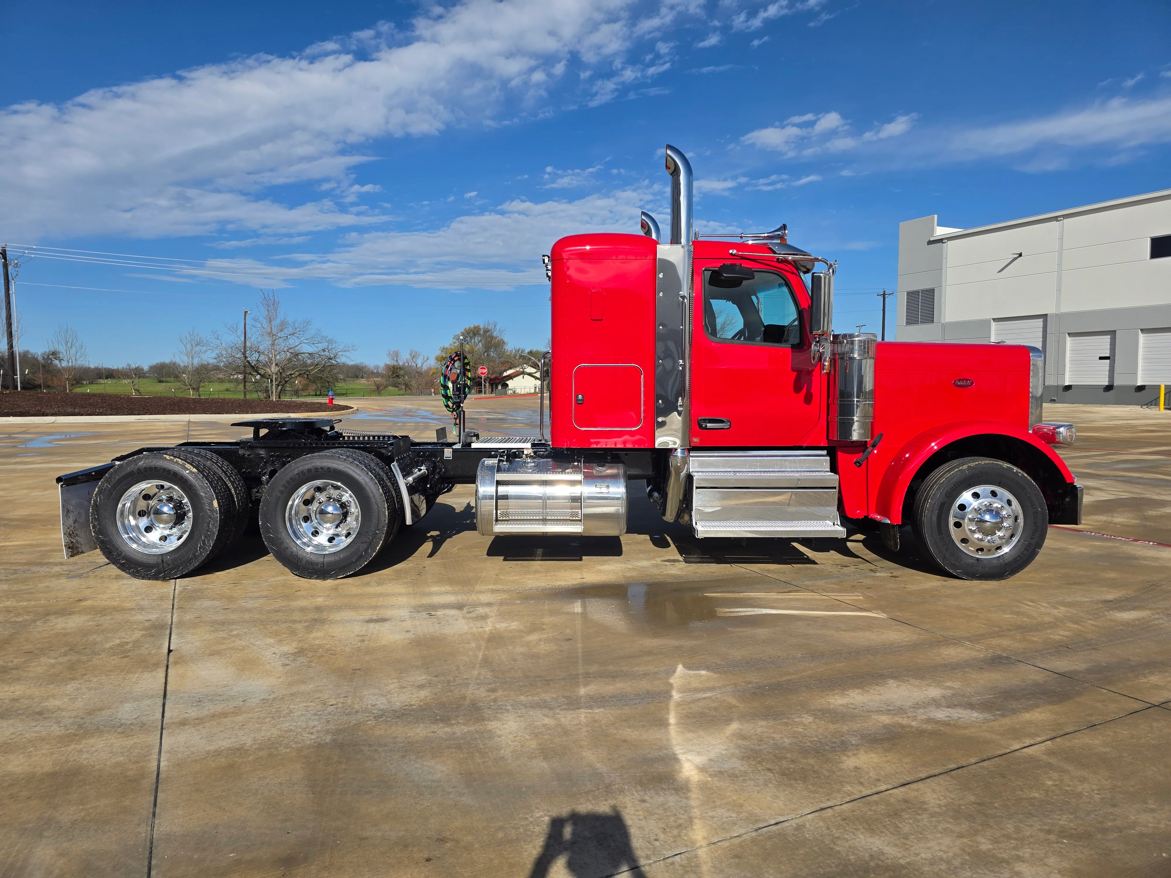 2027 Peterbilt 589 in Hattiesburg, MS — photo 6