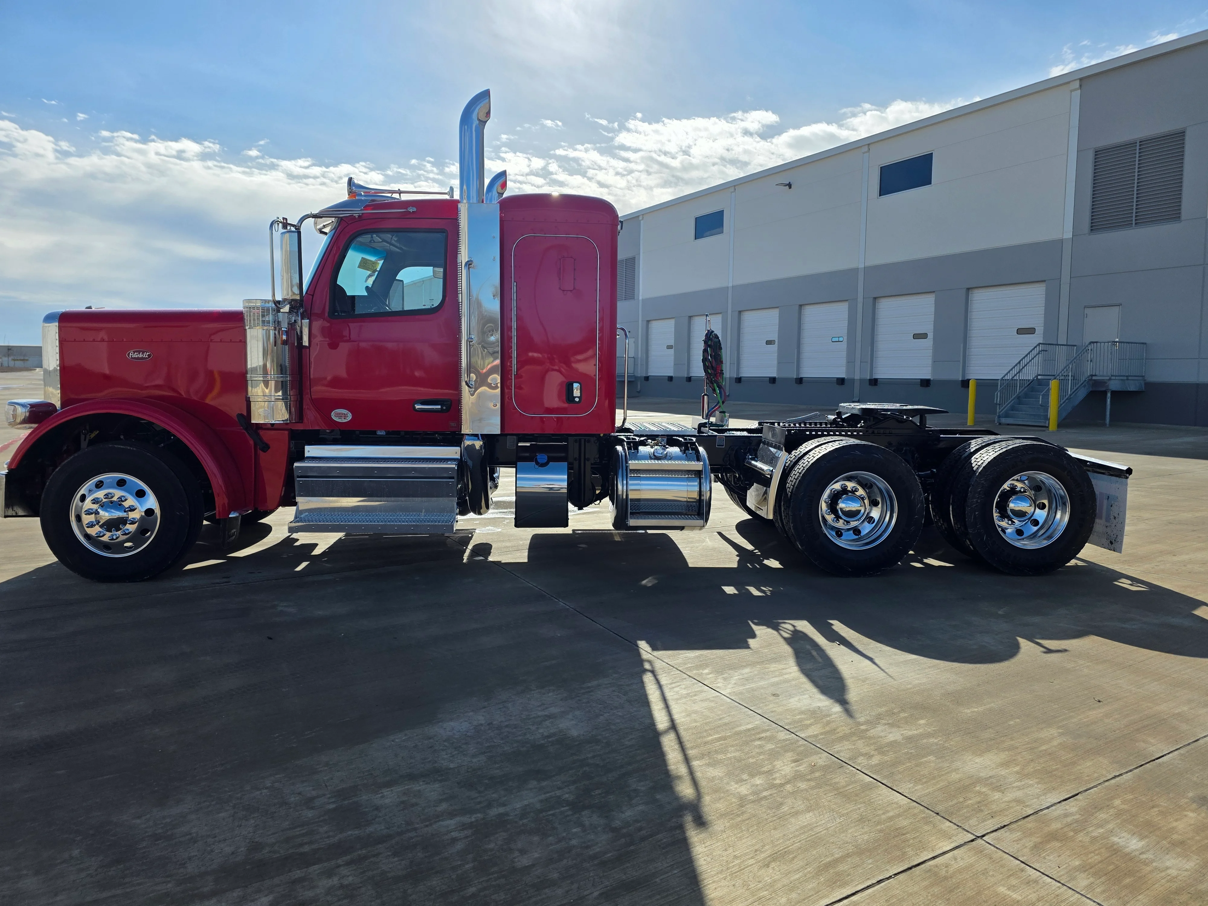 2027 Peterbilt 589 in Hattiesburg, MS — photo 2