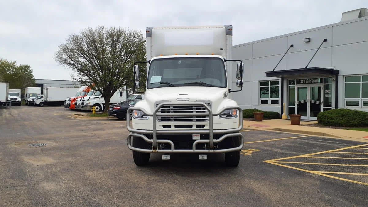 2020 Freightliner M2 106 in Bolingbrook, IL — photo 2