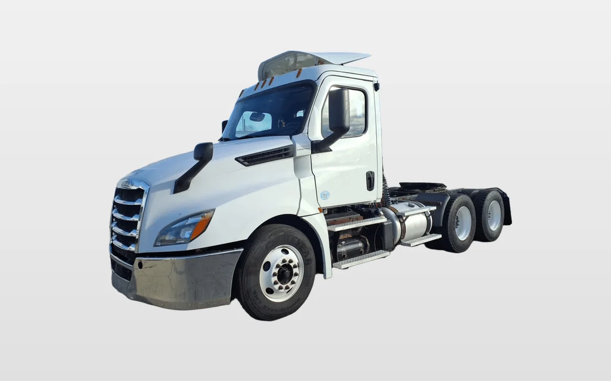 2019 Freightliner Cascadia - image 1