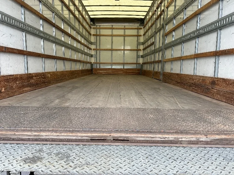 2022 Freightliner eM2 in Greensboro, NC — photo 10