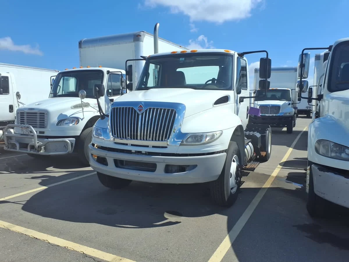 2018 International 4400 in Taylor, MI — photo 3
