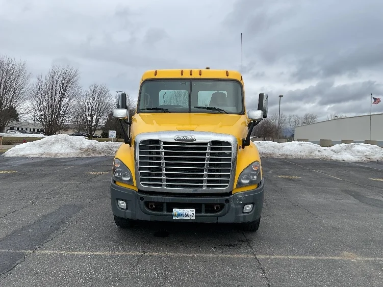 2019 Freightliner in Rochester, NY — photo 2