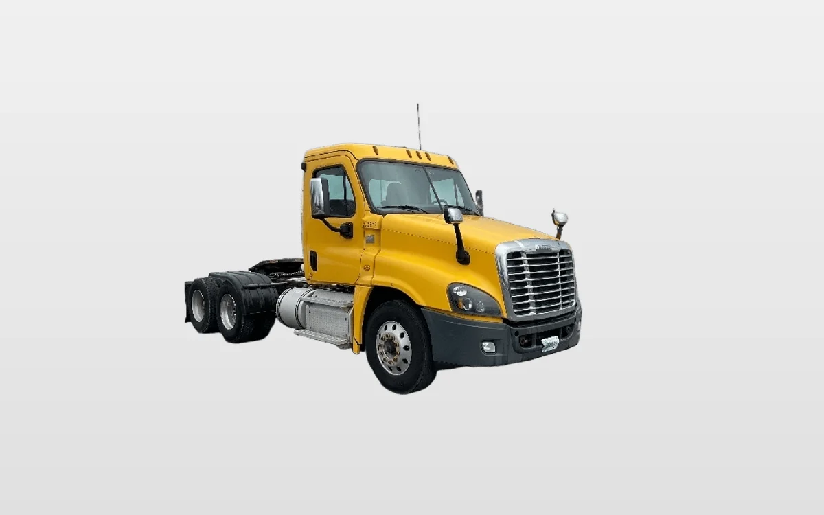 2019 Freightliner - image 1
