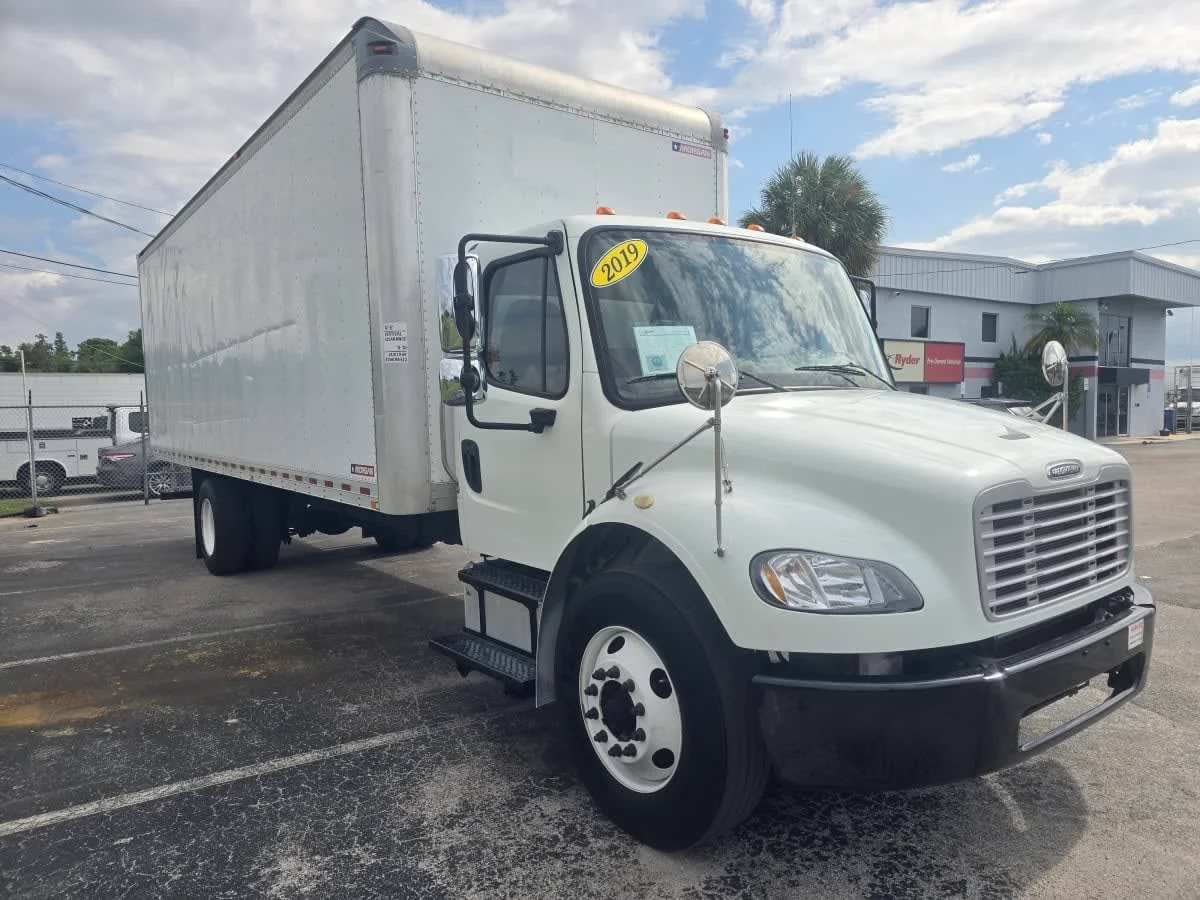 2019 Freightliner M2 106