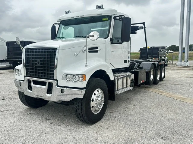 2020 Volvo VHD 300 in San Antonio, TX