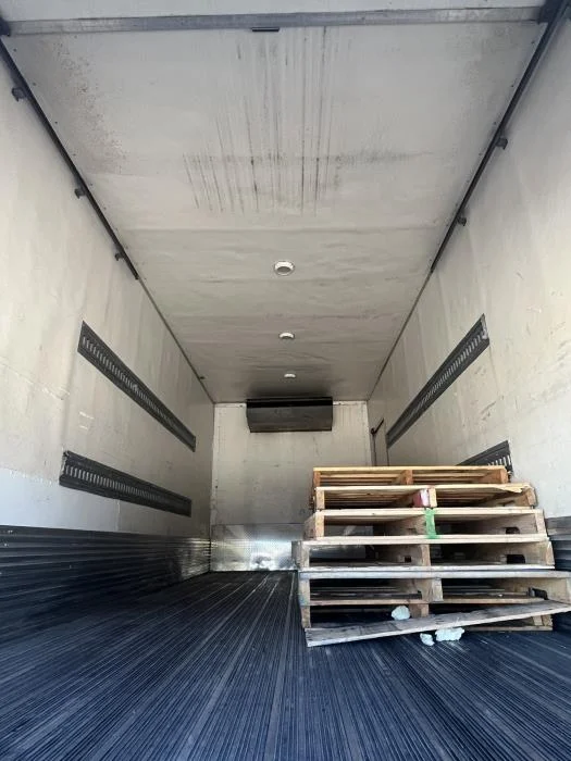 2016 International 4300 - image 5