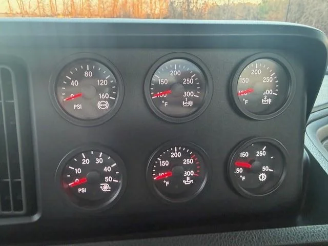 2026 International HX - image 22