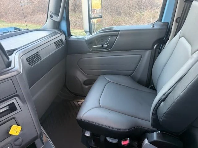 2026 International HX - image 20