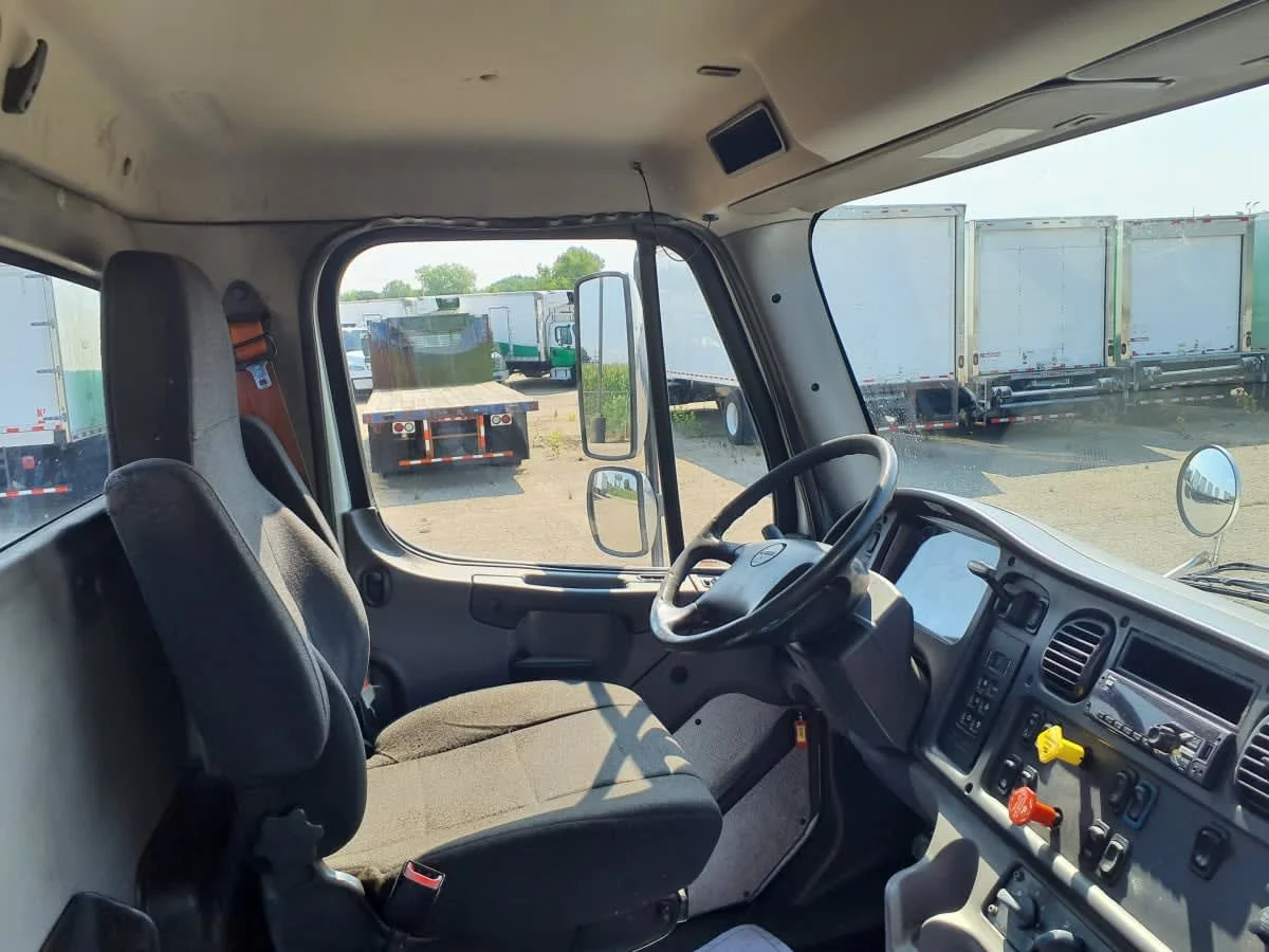 2019 Freightliner M2 106 in Wayland, MI — photo 7