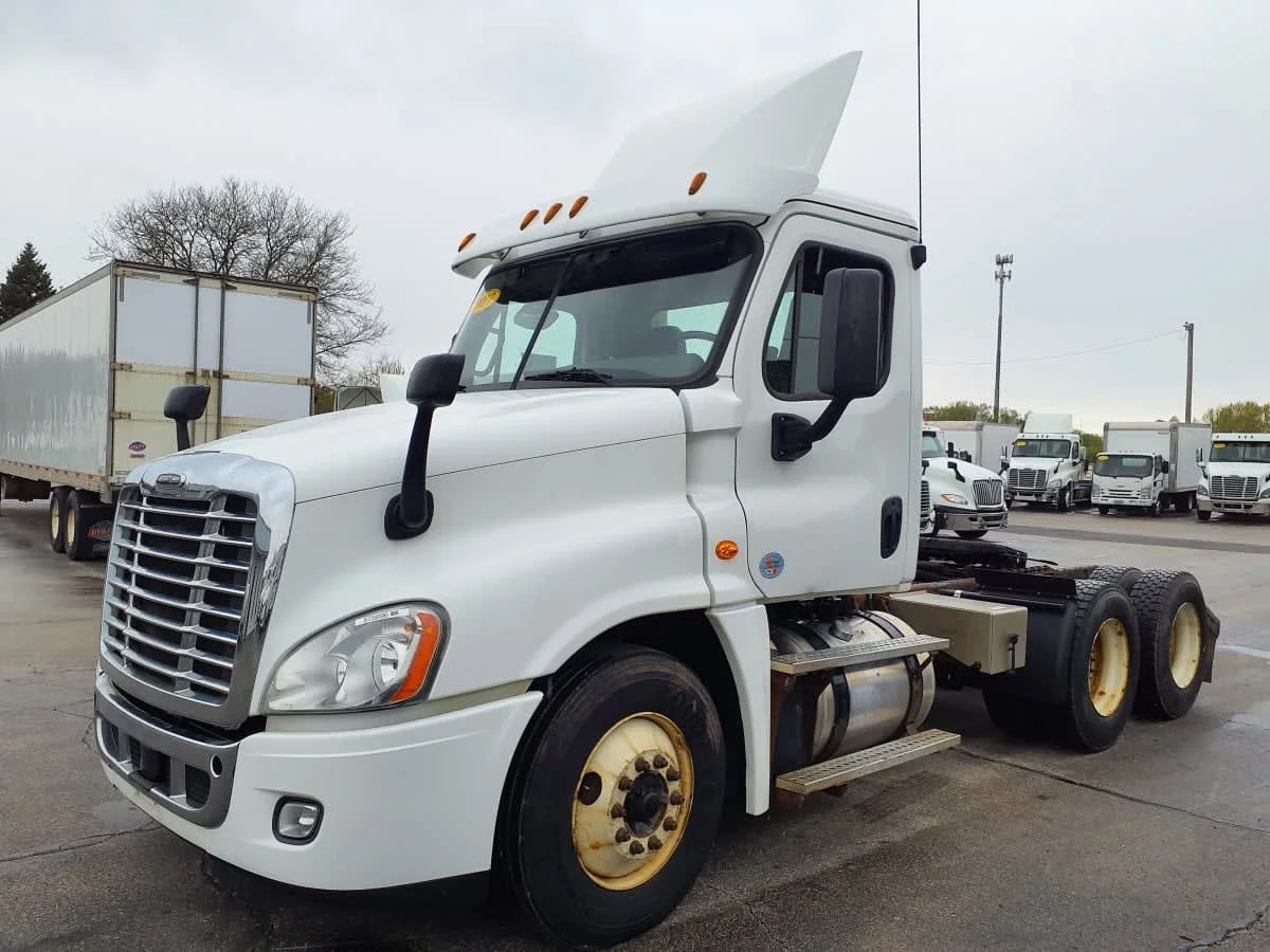 2017 Freightliner Cascadia in Oak Creek, WI