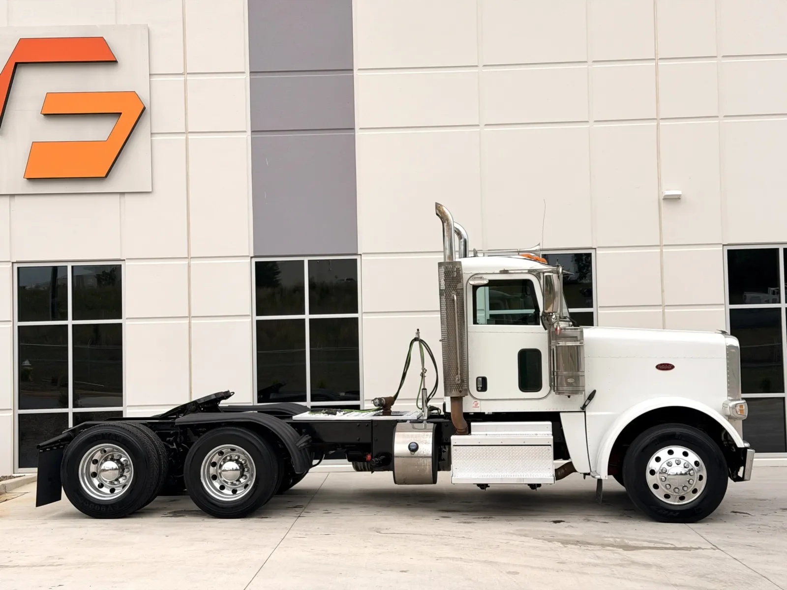 2020 Peterbilt 389 in Greer, SC — photo 3