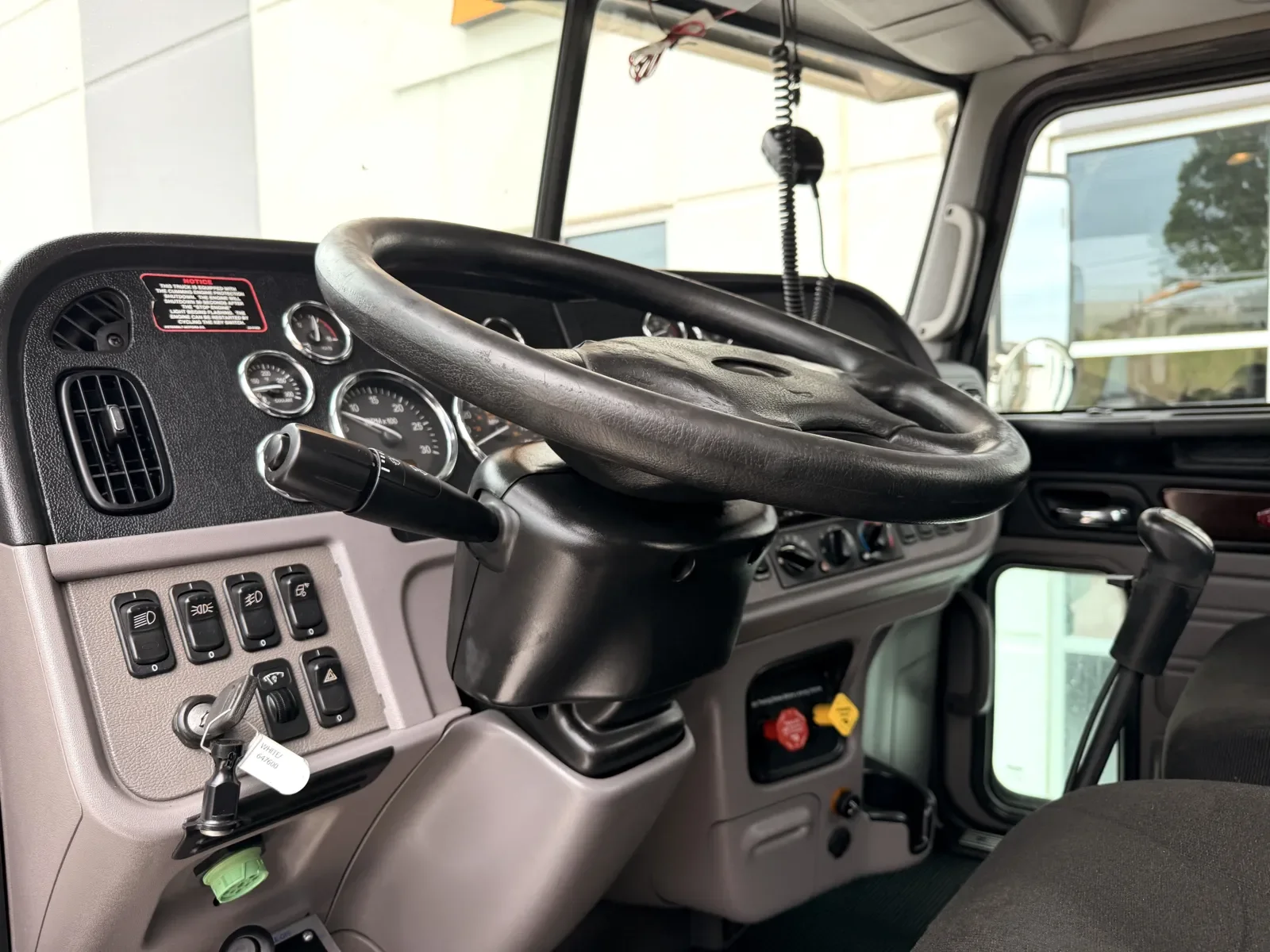 2020 Peterbilt 389 in Greer, SC — photo 15