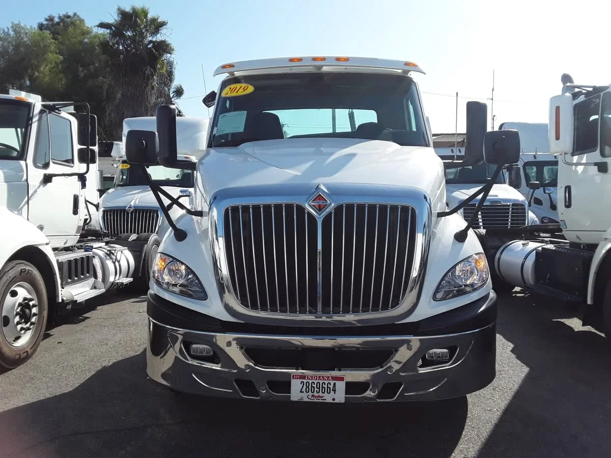 2019 International RH in Montebello, CA — photo 2
