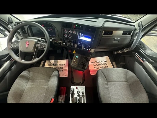 2027 Kenworth T880 in Nashville, TN — photo 2