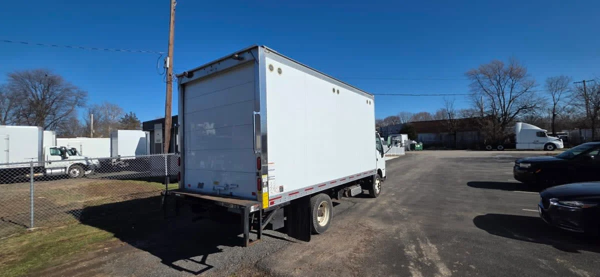 2020 Hino 195 in Bensalem, PA — photo 4