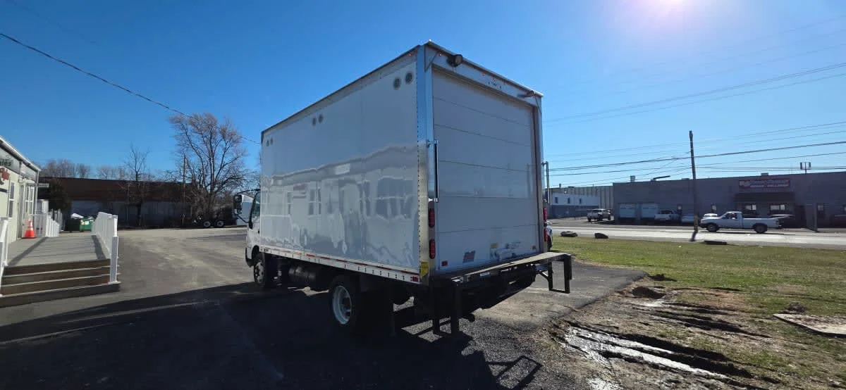 2020 Hino 195 in Bensalem, PA — photo 6