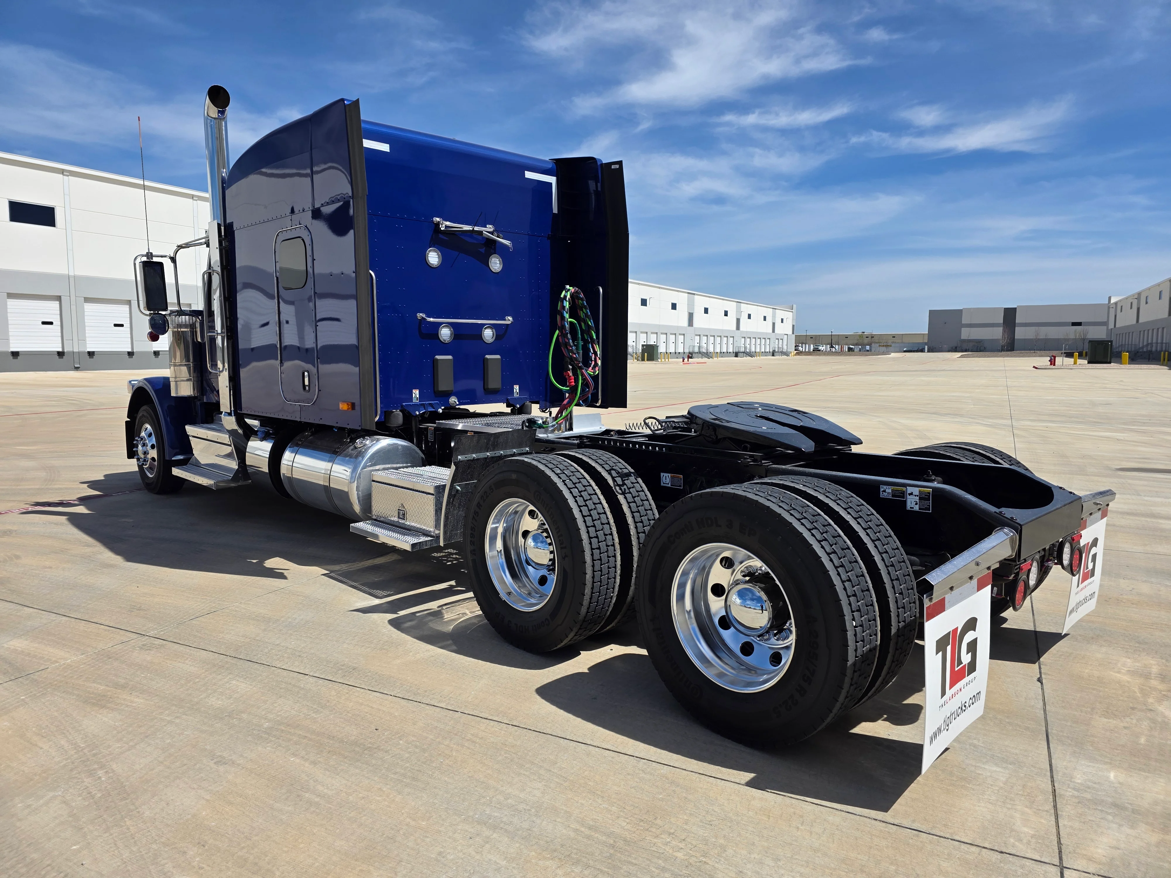2027 Peterbilt 589 in Dayton, OH — photo 3
