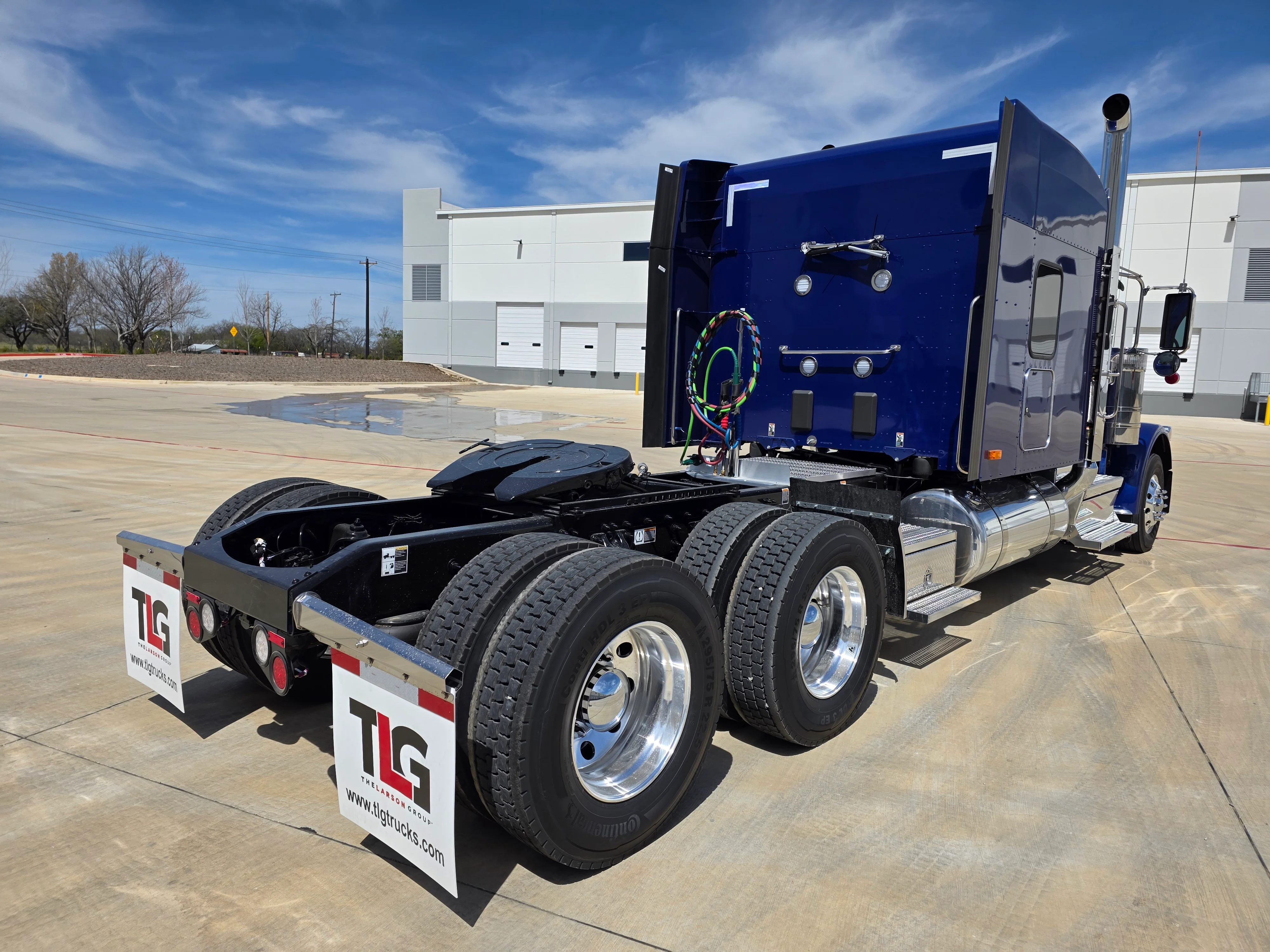 2027 Peterbilt 589 in Dayton, OH — photo 5