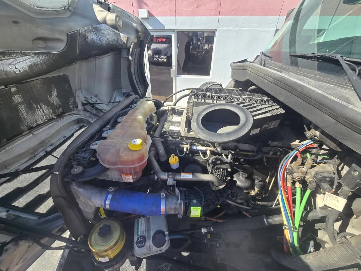 2020 Freightliner Cascadia in Tampa, FL — photo 9
