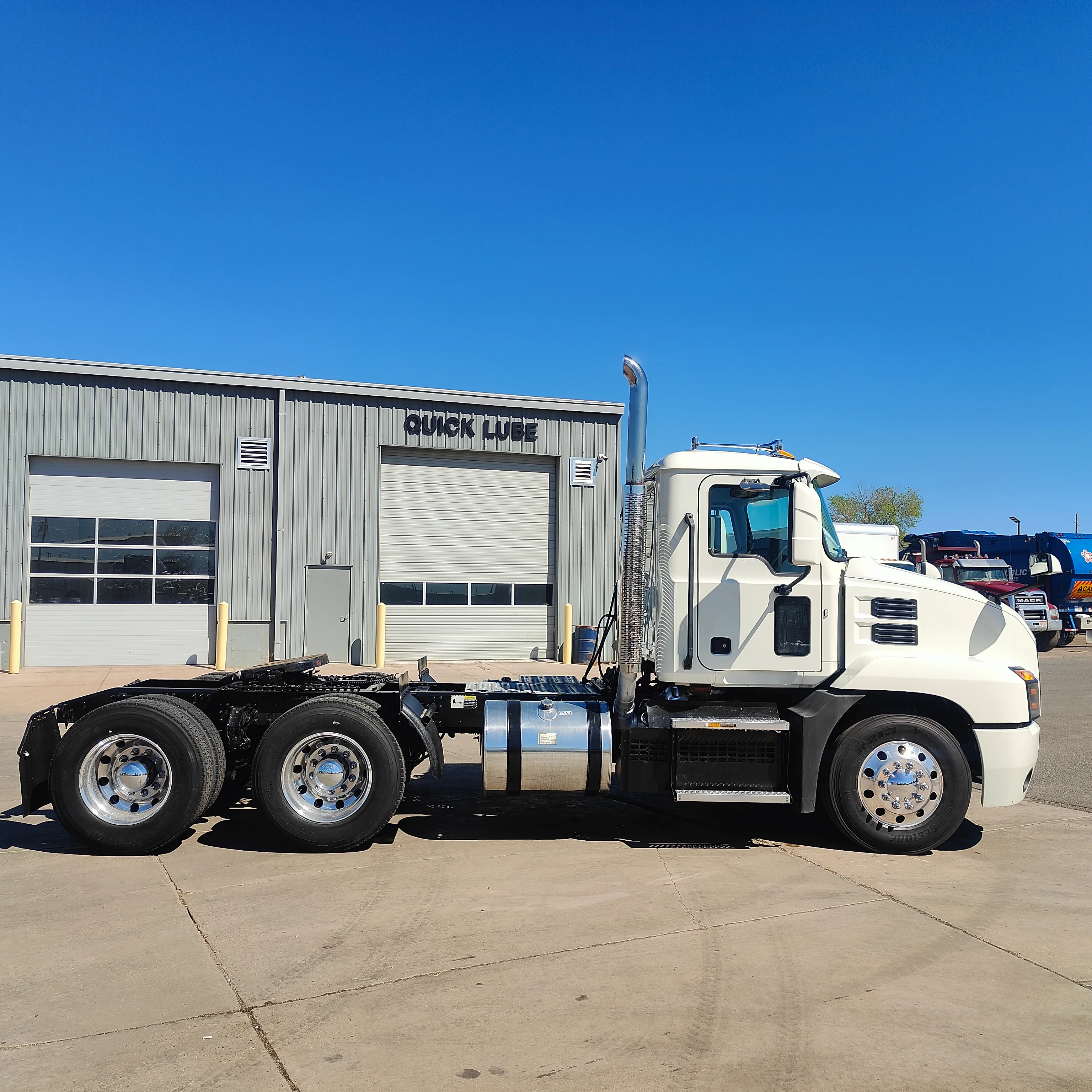 2019 Mack Anthem in Salina, KS — photo 5