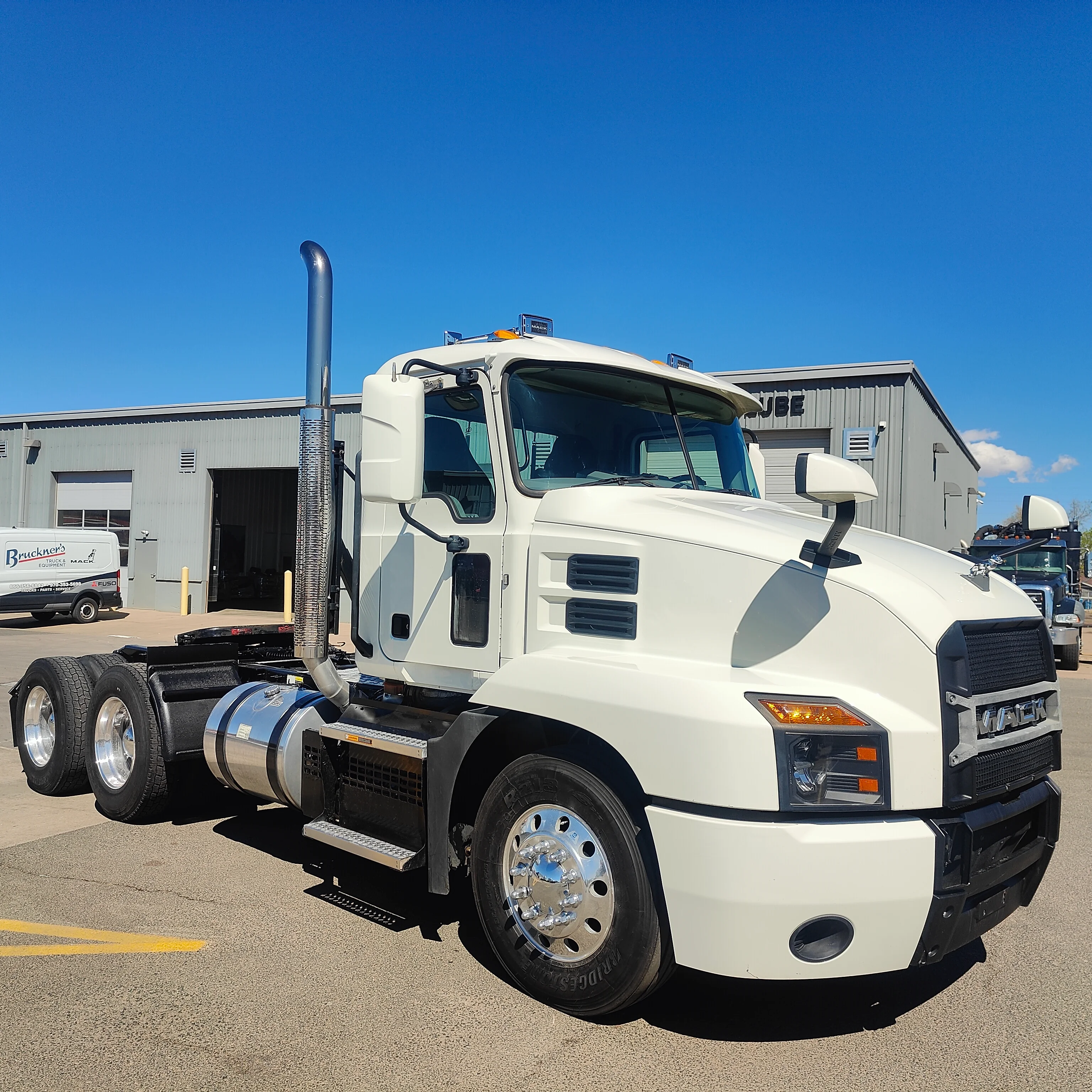 2019 Mack Anthem in Salina, KS — photo 6