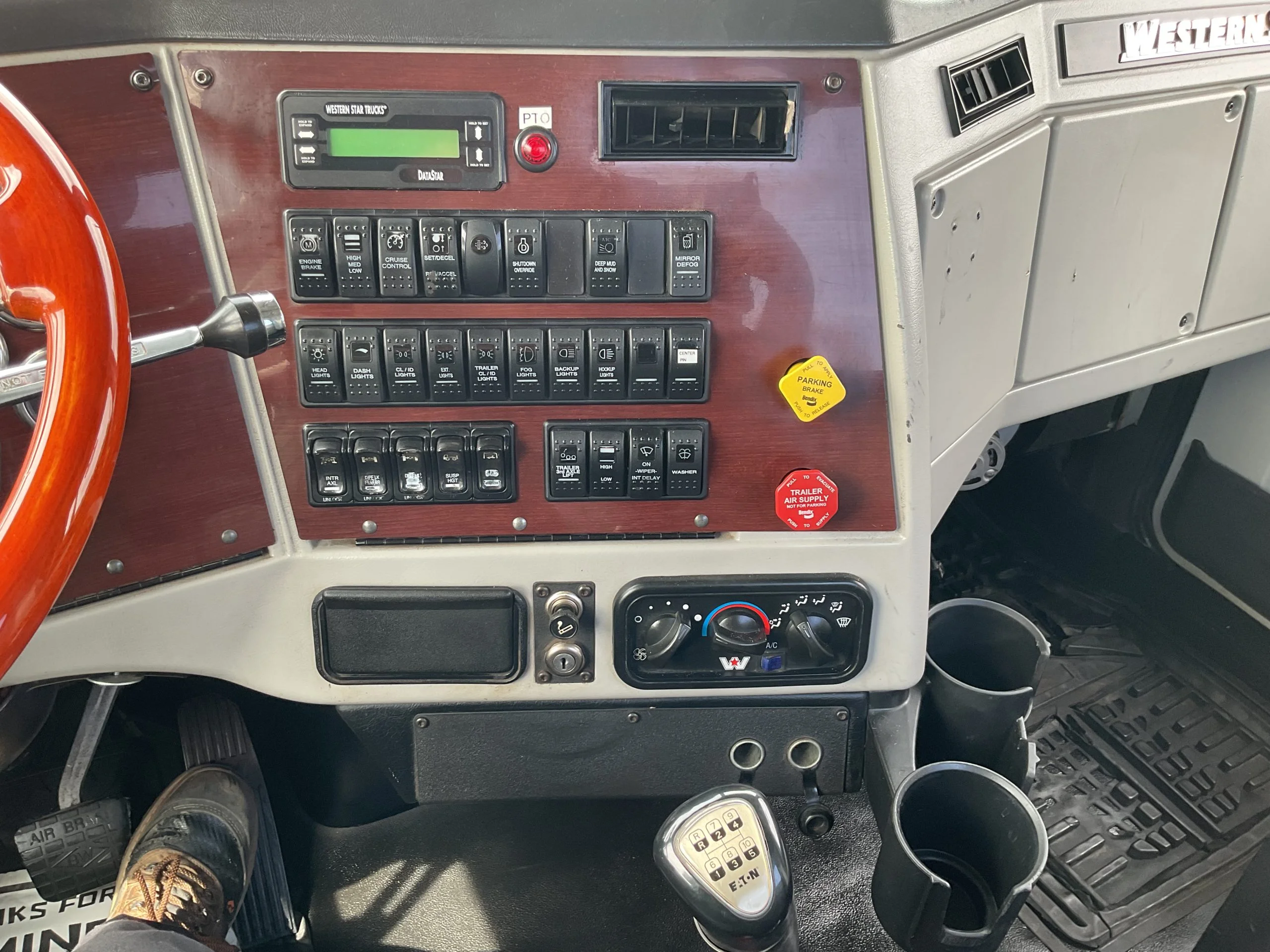 2016 Western Star 4900 in Shullsburg, WI — photo 5