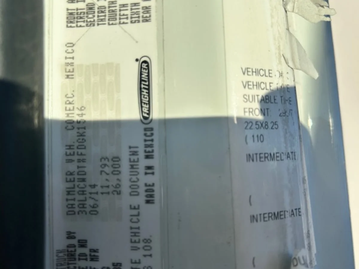 2015 Freightliner M2 106 - image 14